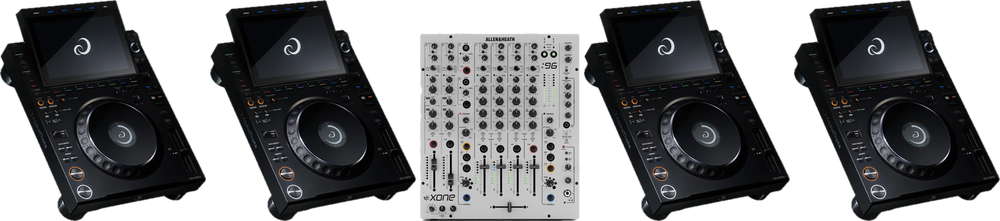 DJ booth: Xone:96 with 4 CDJ-3000X